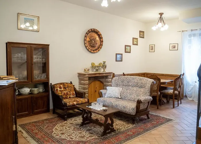 Domus Flora Guest House