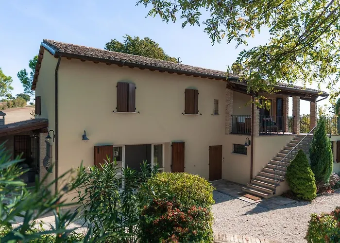 Ca' Le Cerque, Villa Surrounded By The Marche Nature